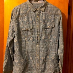 Casual Button-Down Shirt, Sized XL (but really, L)